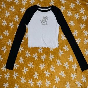 S Aeropostale LA California Long sleeve shrunken tee